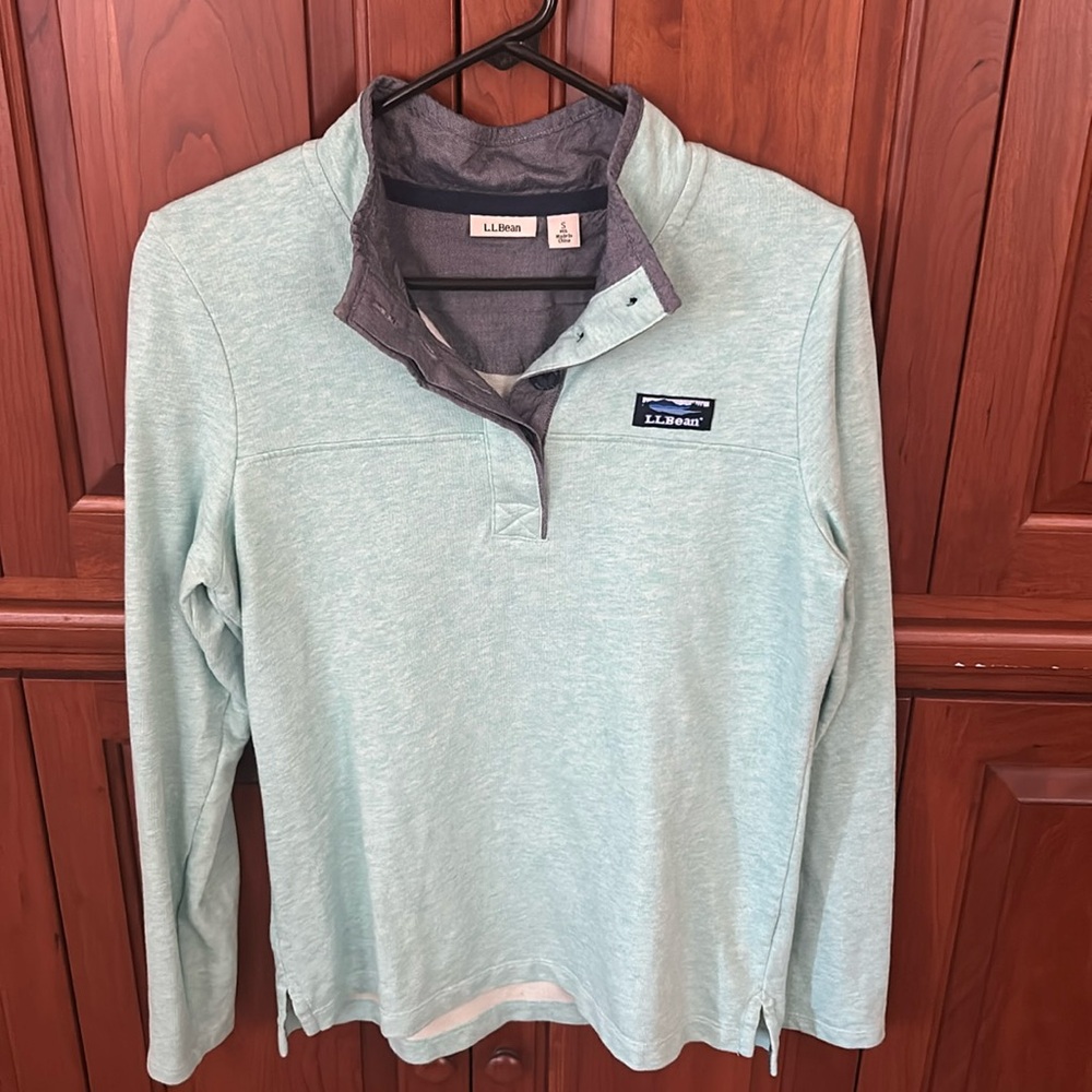 LL Bean women’s pullover